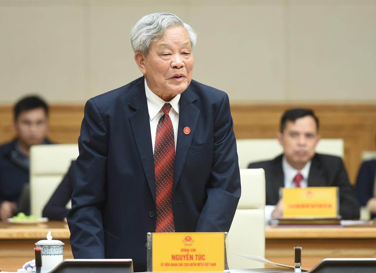 Ông Nguyễn Túc, Ủy viên Đoàn Chủ tịch phát biểu tại Hội nghị.  