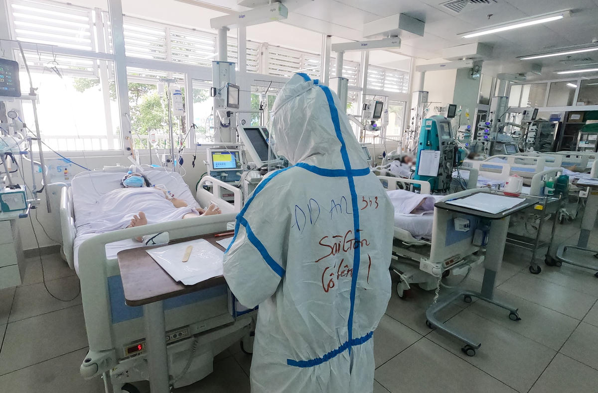 Điều trị cho bệnh nhân Covid-19 tại Bệnh viện Chợ Rẫy.  