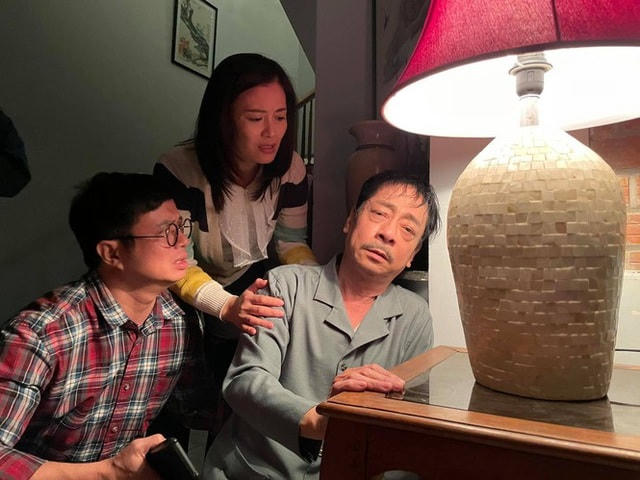 NSND Hoàng Dũng trong một cảnh phim:
