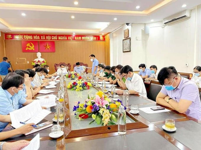 Ban chỉ đạo phòng chống Covid-19 tỉnh Nghệ An thống nhất giãn cách xã hội xã Diễn Bích, huyện Diễn Châu theo chỉ thị 15 của Thủ tướng Chính phủ từ 18h ngày 25/5 và cân nhắc phong toả trong trường hợp cần thiết