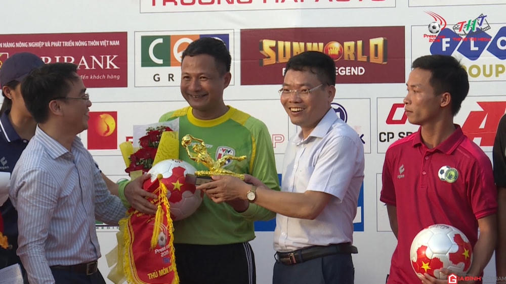 Các trận đấu của vòng loại khu vực Hà Nội - Press Cup 2020 sẽ do trọng tài của Liên đoàn bóng đá Hà Nội điều khiển.