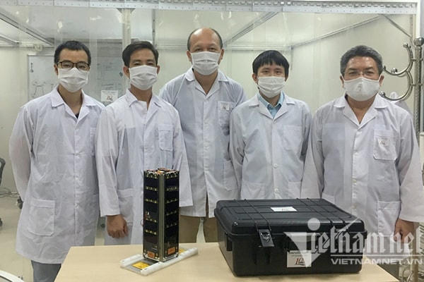 Quá trình nghiên cứu, thiết kế, tích hợp, thử nghiệm chức năng vệ tinh NanoDragon hoàn toàn được thực hiện tại Việt Nam.