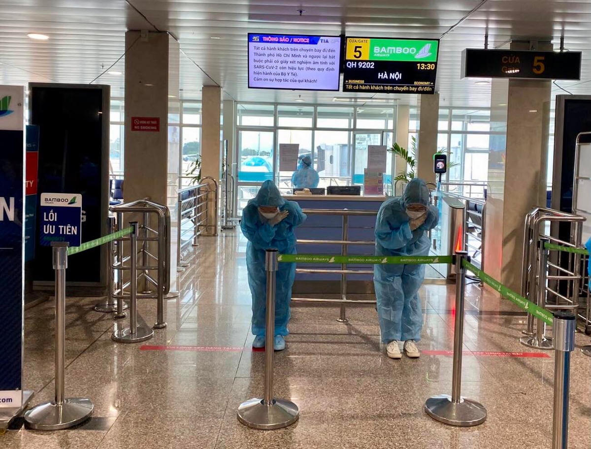 Bamboo Airways bay chuyên cơ khứ hồi đưa y bác sĩ chi viện miền Nam chống dịch