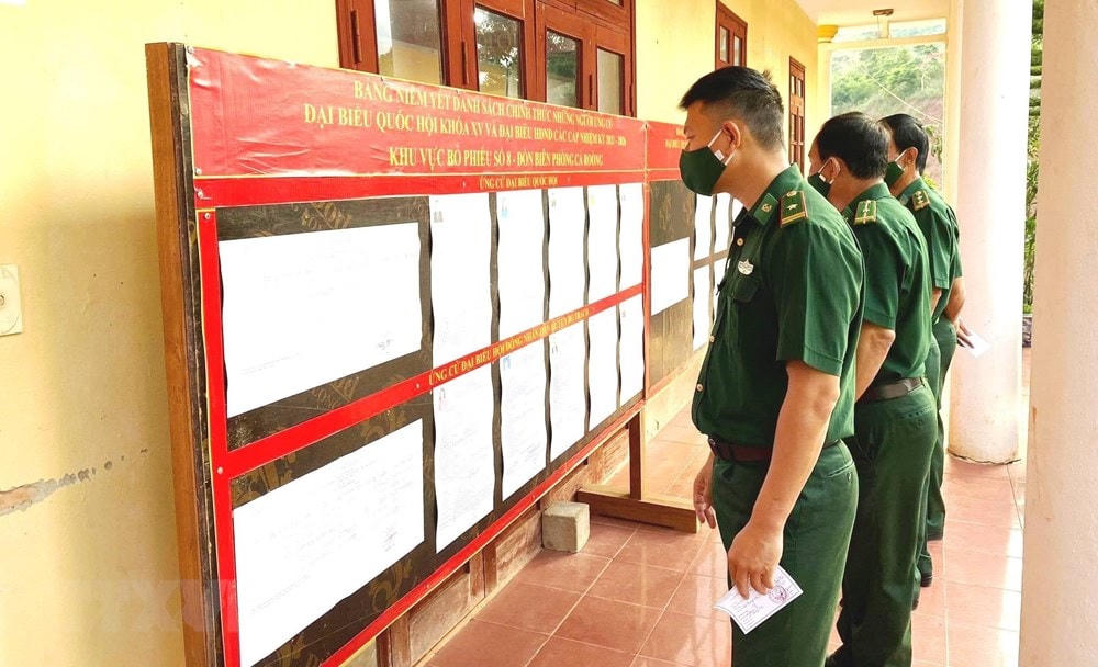 Bầu cử sớm ở khu vực biên giới, miền núi tỉnh Quảng Bình.(Ảnh: Võ Dung/TTXVN).