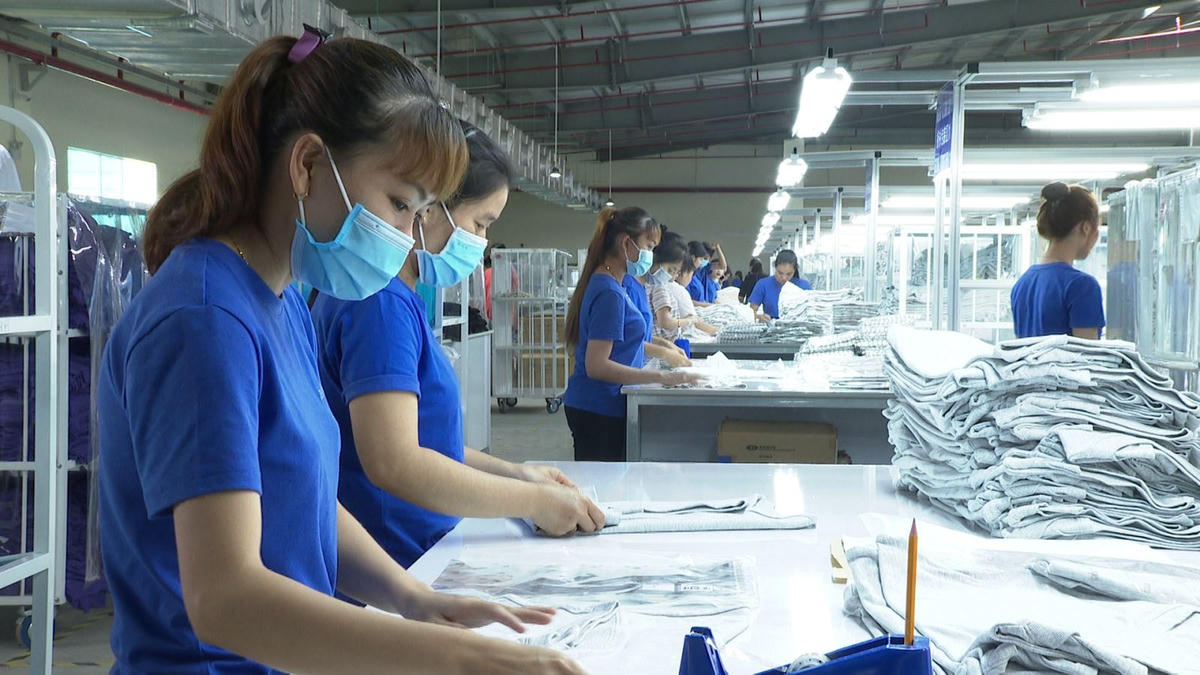 Để tạo lập được môi trường an toàn thì vaccine là yếu tố quan trọng đối với người lao động.