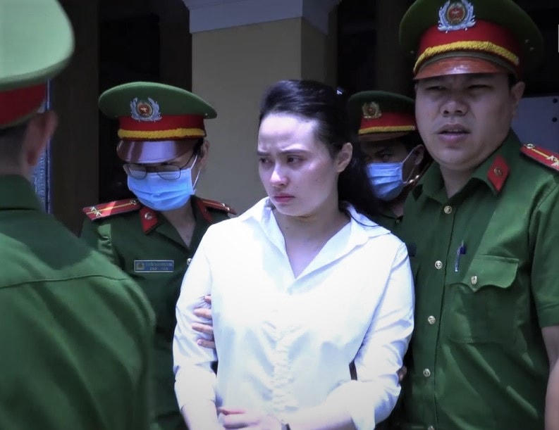 Ngọc Miu - nhân tình của trùm ma túy Văn Kính Dương bị đề nghị mức án tù nhẹ nhất trong vụ án. (Ảnh: Hồng Phúc).