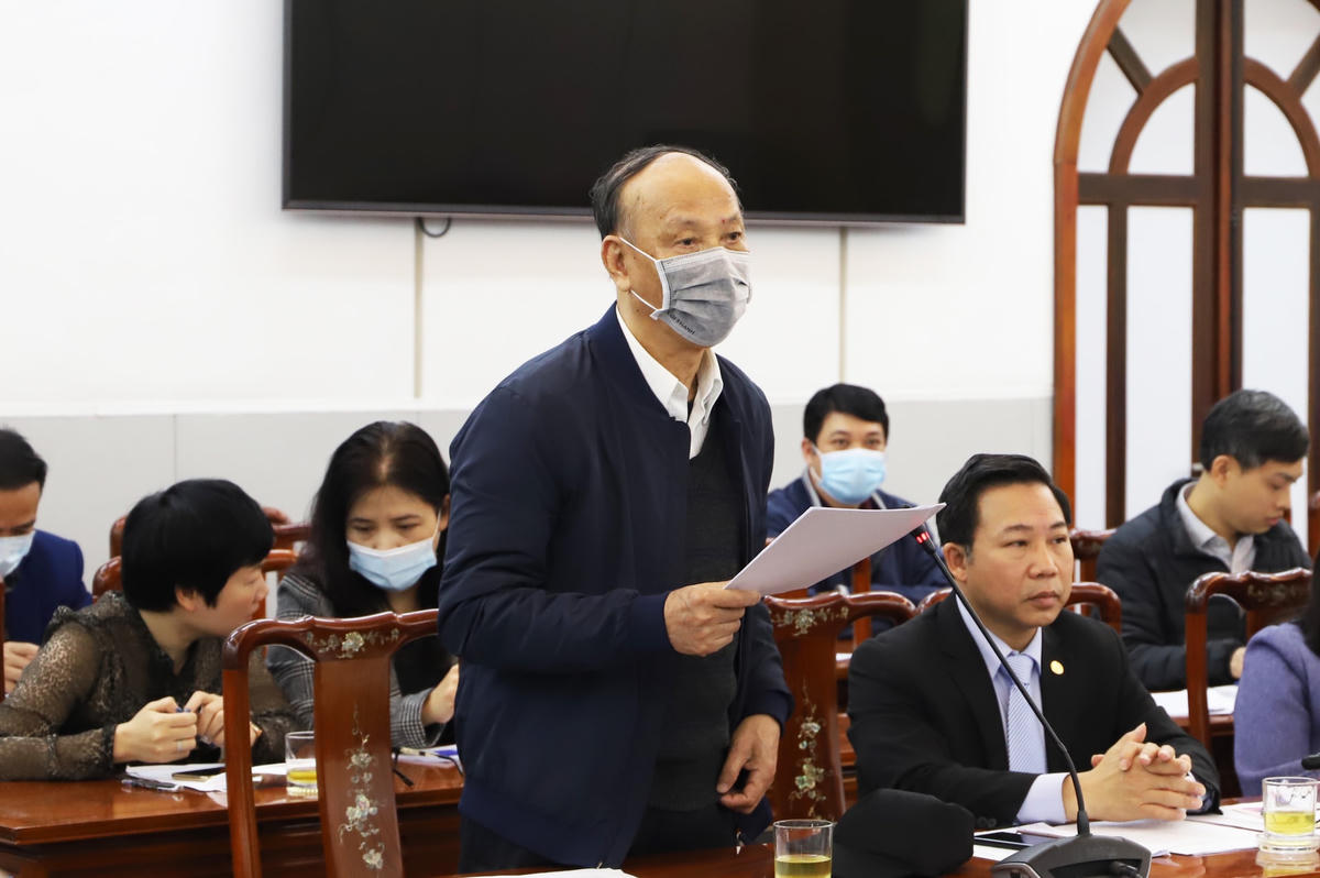 Các chuyên gia, nhà khoa học tham gia đóng góp ý kiến tại Hội nghị.