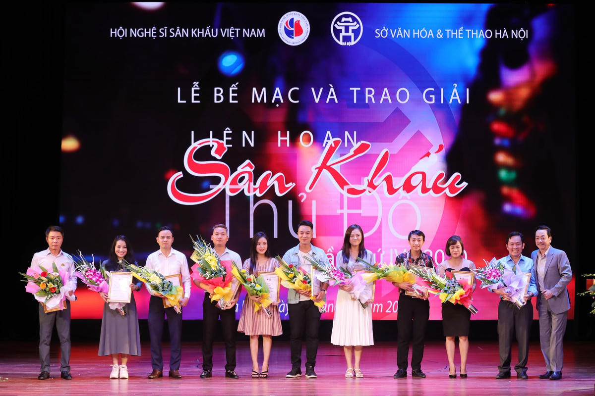 LucTeam thắng lớn tại Liên hoan sân khấu Thủ đô lần thứ IV