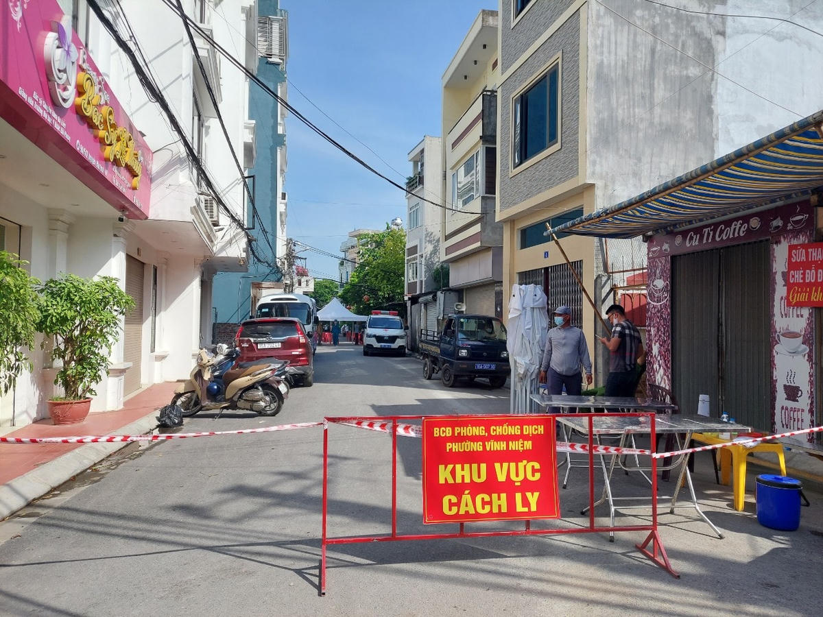 Ghi nhận một số ca bệnh mới, Hải Phòng siết chặt thêm quy định phòng chống dịch. 