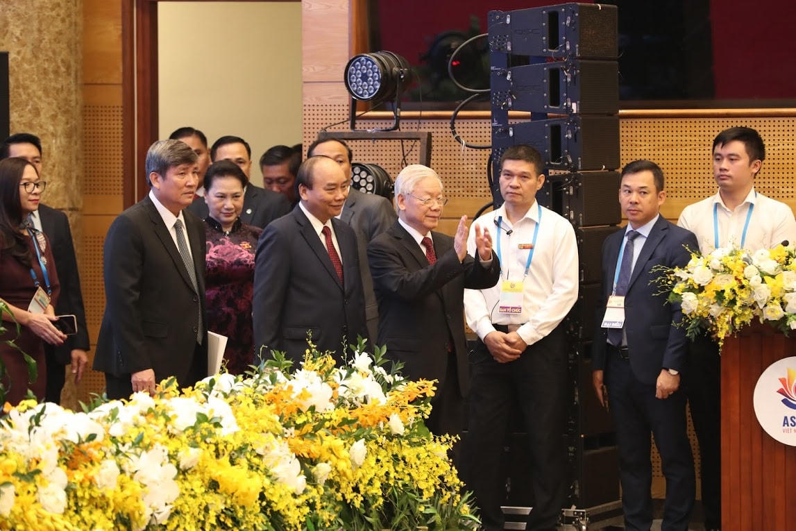 Tổng Bí thư, Chủ tịch nước Nguyễn Phú Trọng, Thủ tướng Chính phủ Nguyễn Xuân Phúc, Chủ tịch Quốc hội Nguyễn Thị Kim Ngân tới dự Hội nghị. Ảnh Quang Vinh/ĐĐK.