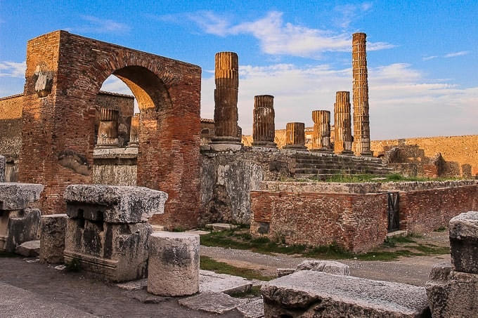 Nhà cửa tại Pompeii được giữ nguyên trạng sau hàng ngàn năm bị chôn vùi dưới tàn tích núi lửa. Ảnh: NSPR.