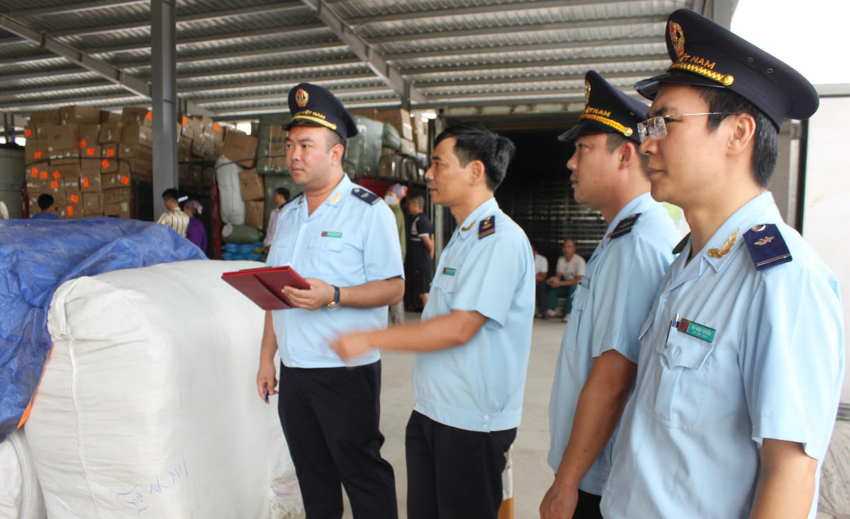 Để ngăn chặn tình trạng xuất khẩu ảo hoàn thuế thật cần có sự phối hợp đồng bộ của các cơ quan chức năng.