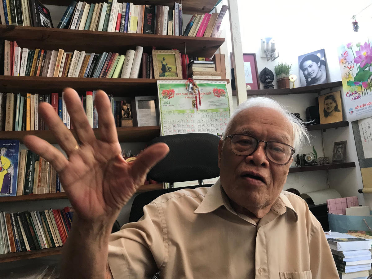 Giáo sư Phong Lê: Đọc, đi, nghĩ, viết
