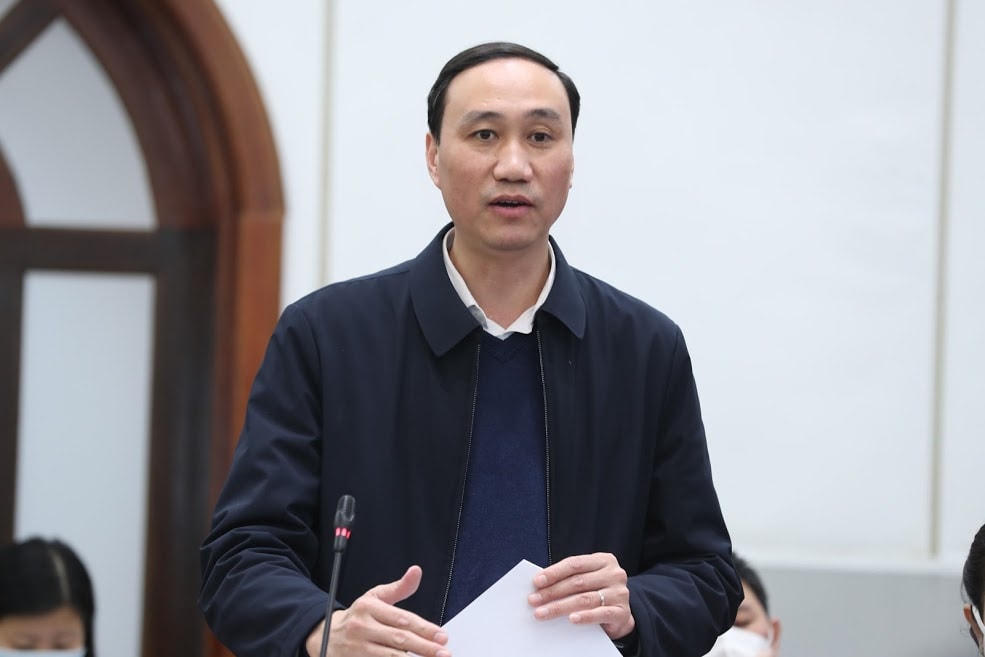 Phó Chủ tịch Phùng Khánh Tài phát biểu tại cuộc họp.