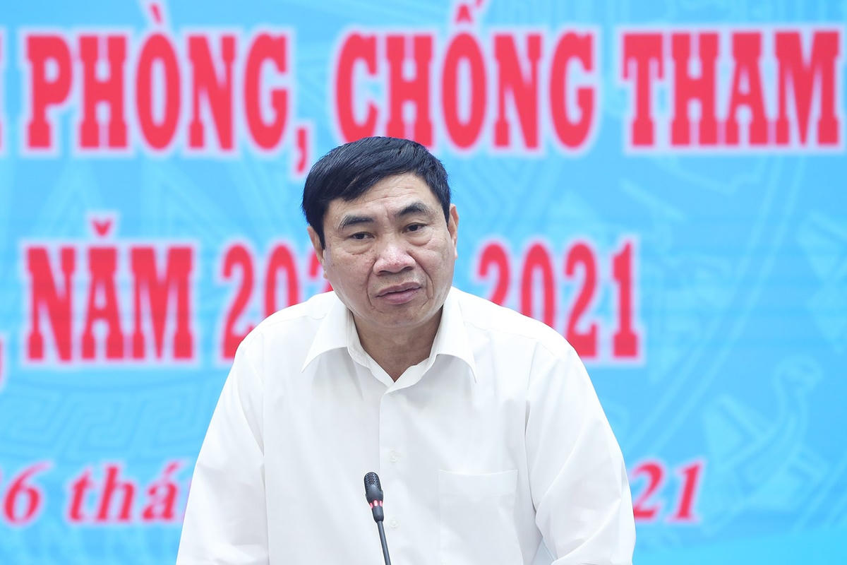 Phó Trưởng ban Nội chính Trung ương Trần Quốc Cường phát biểu tại cuộc họp.