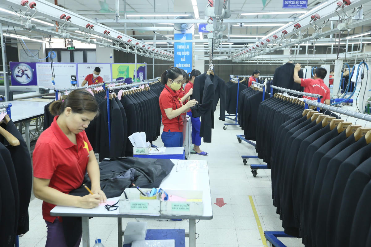 Cứu doanh nghiệp phải như cứu hỏa.