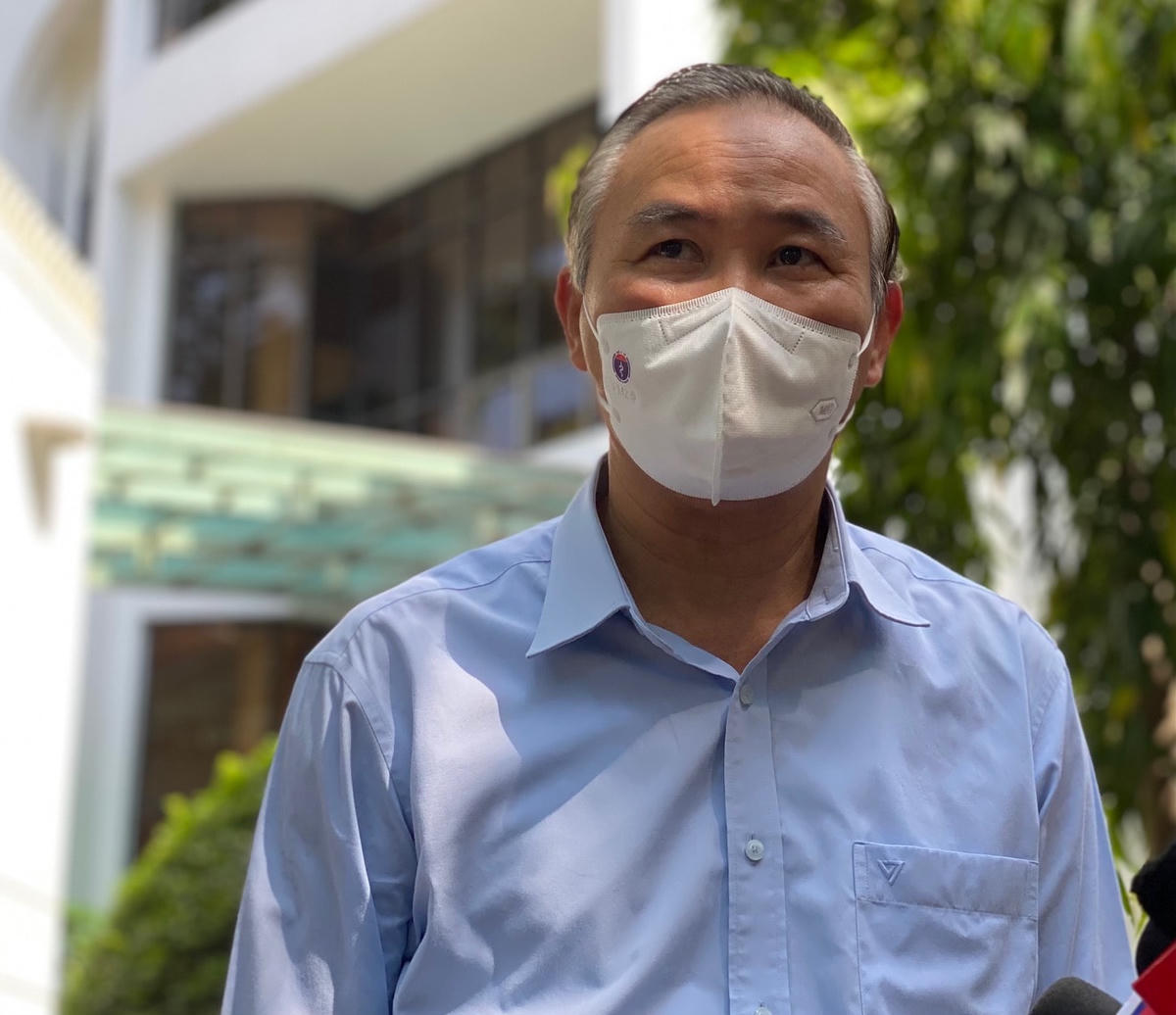 Thứ trưởng Bộ NNPTNT Phùng Đức Tiến.
