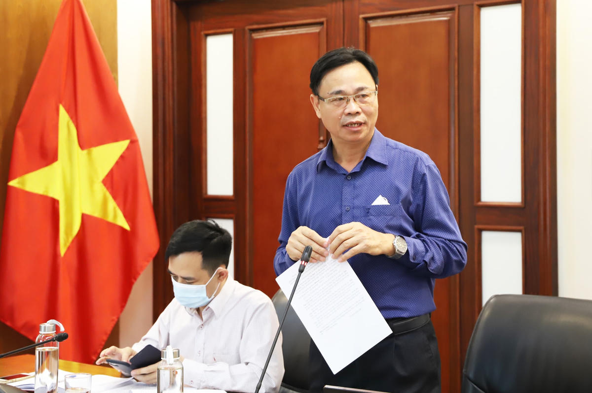 Ông Lưu Xuân Thủy, Vụ trưởng Vụ Dân tộc thiểu số, Ủy ban Dân tộc phát biểu tại Hội nghị.