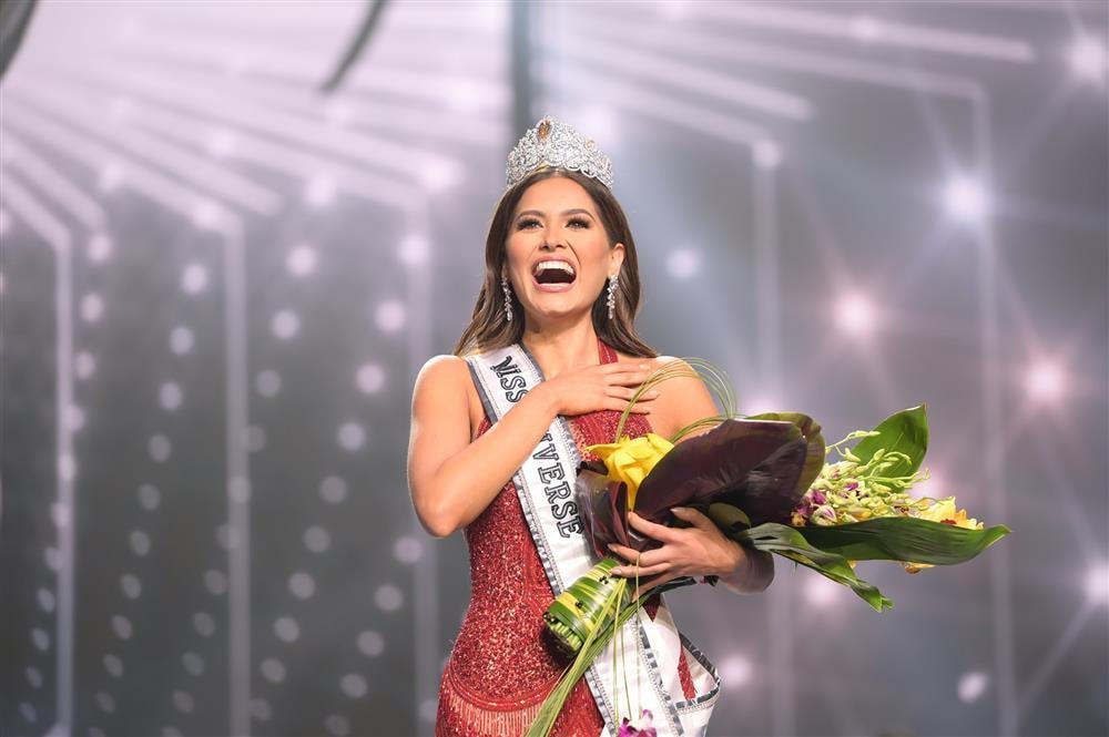 Andrea Meza đăng quang Miss Universe 2020.