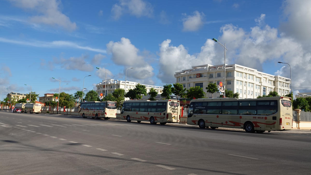 Nhà xe Hưng Long sẵn sàng về các chốt trực phòng, chống dịch trên địa bàn TP Đồng Hới.