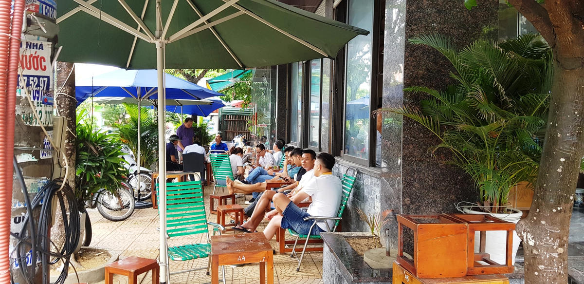 Dường như mọi người vẫn còn khá thờ ơ với dịch Covid-19?