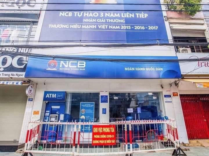 Ngân hàng Quốc Dân ở Thành phố Mỹ Tho bị phong tỏa vì chùm ca nhiễm Covid-19.