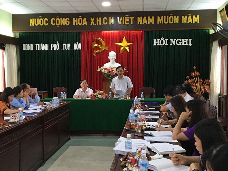 Ông Nguyễn Quốc Hoàn, Chủ tịch Ủy ban MTTQ Việt Nam tỉnh Phú Yên làm việc tại TP Tuy Hòa.