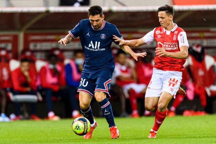 Messi không để lại ấn tượng khi vào sân từ băng ghế dự bị.
