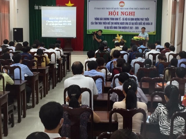 Quang cảnh hội nghị.  