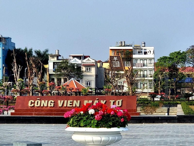 Vườn hoa trong Công viên Máy Tơ được đặt tên riêng,