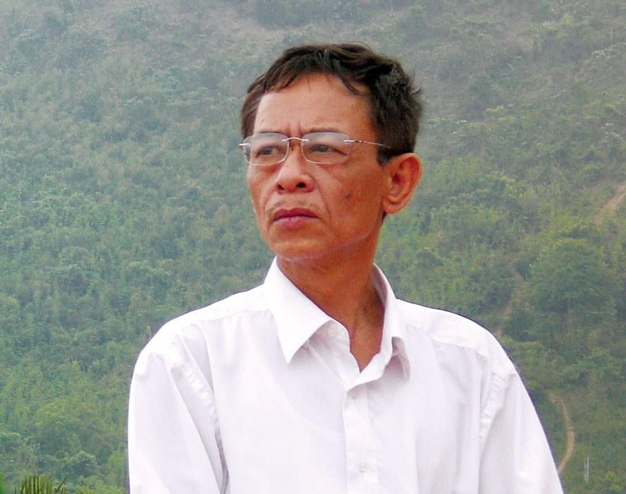 Nhà thơ Hoàng Nhuận Cầm: Thơ như là sống
