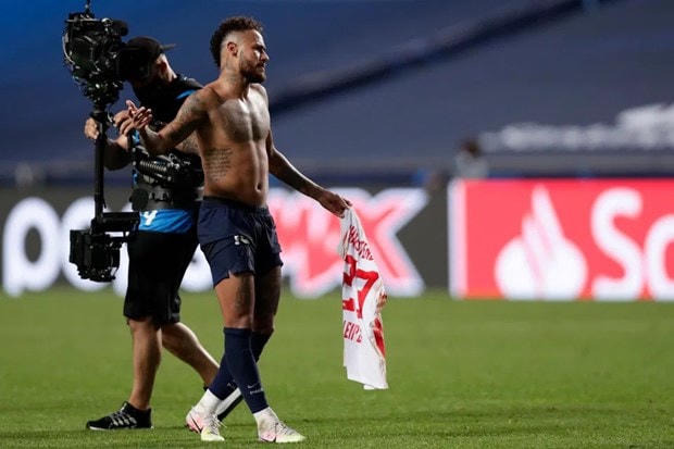 Neymar có thể vắng mặt tại chung kết C1 do đổi áo đấu với đối thủ. (Ảnh: AFP).