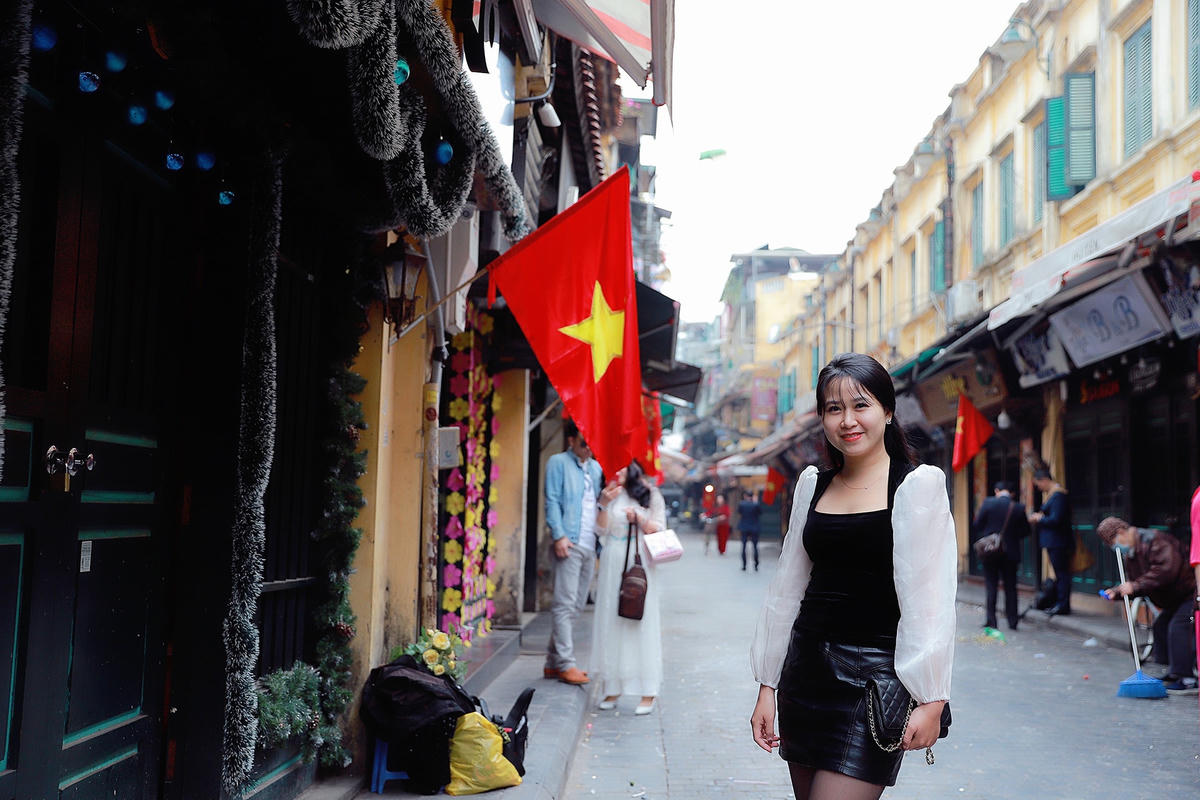 Ngắm Hà Nội bình yên trong ngày đầu năm mới