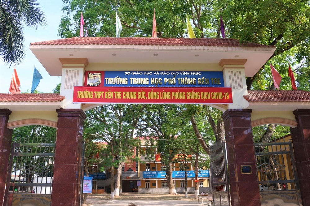 Trường THPT Bến Tre.