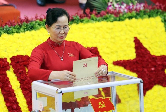 Bí thư Tỉnh ủy Hà Nam Lê Thị Thủy vừa được tái cử