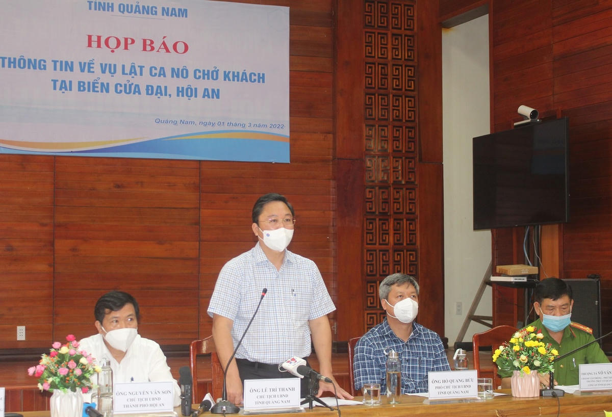 Ông Lê Trí Thanh, Chủ tịch UBND tỉnh Quảng Nam phát biểu tại họp báo.