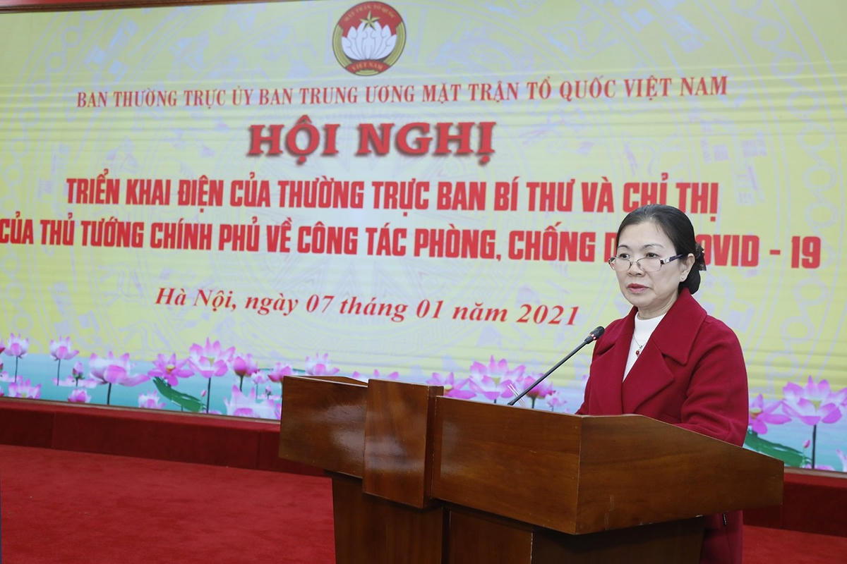 Phó Chủ tịch UBTƯ MTTQ Việt Nam Trương Thị Ngọc Ánh phát biểu tại Hội nghị.