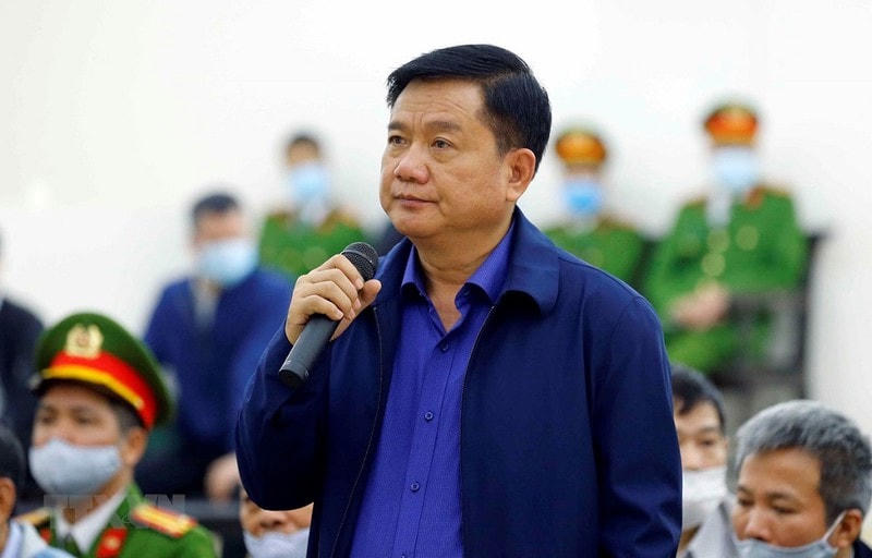 Bị cáo Đinh La Thăng tại tòa. Ảnh:TTXVN.
