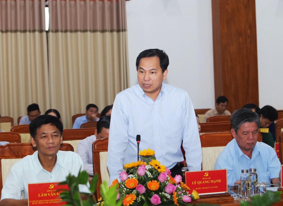 Bí thư Thành uỷ Cần Thơ Lê Quang Mạnh phát biểu tại buổi làm việc.