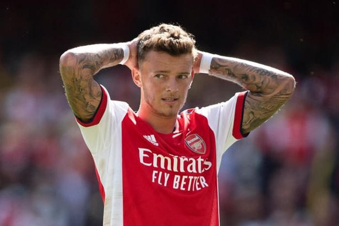 “Bom tấn” Ben White đang là nỗi thất vọng lớn với Arsenal.