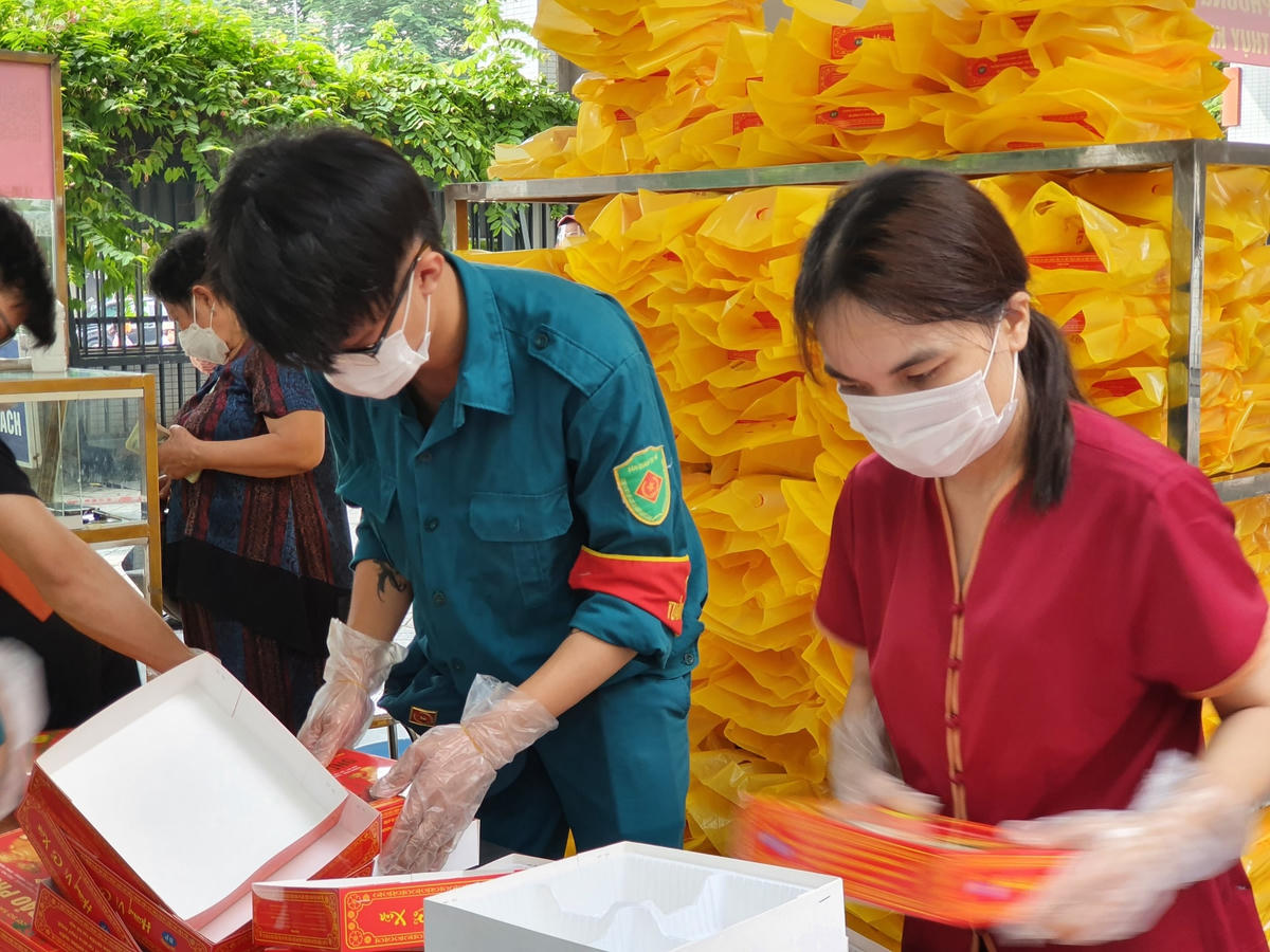 Hà Nội: Bánh trung thu truyền thống chưa ‘hạ nhiệt’