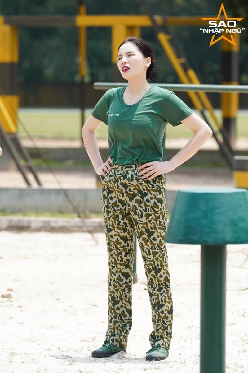 3 năm sau, vượt qua những va vấp, người đẹp đã thay đổi khi trở nên kín tiếng hơn, không còn vướng những ồn ào. Năm 2020, cô ghi điểm và trở thành cái tên gây sốt mạng xã hội khi tham gia chương trình 