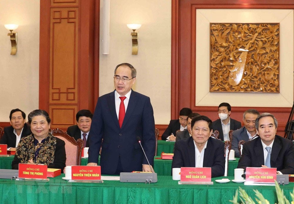 Ông Nguyễn Thiện Nhân, nguyên Ủy viên Bộ Chính trị khóa XII, nguyên Bí thư Thành ủy Thành phố Hồ Chí Minh phát biểu tại buổi gặp mặt. Ảnh: Phương Hoa/TTXVN.