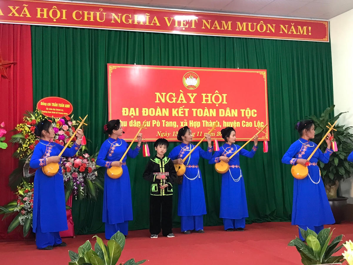 Các tiết mục văn nghệ độc đáo, đậm đà bản sắc dân tộc tại Ngày hội.