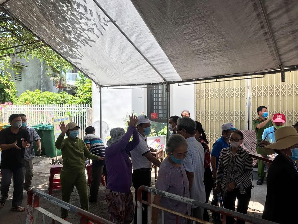 Người dân tổ 9, phường Quảng Phú được dỡ bỏ lệnh phong tỏa.