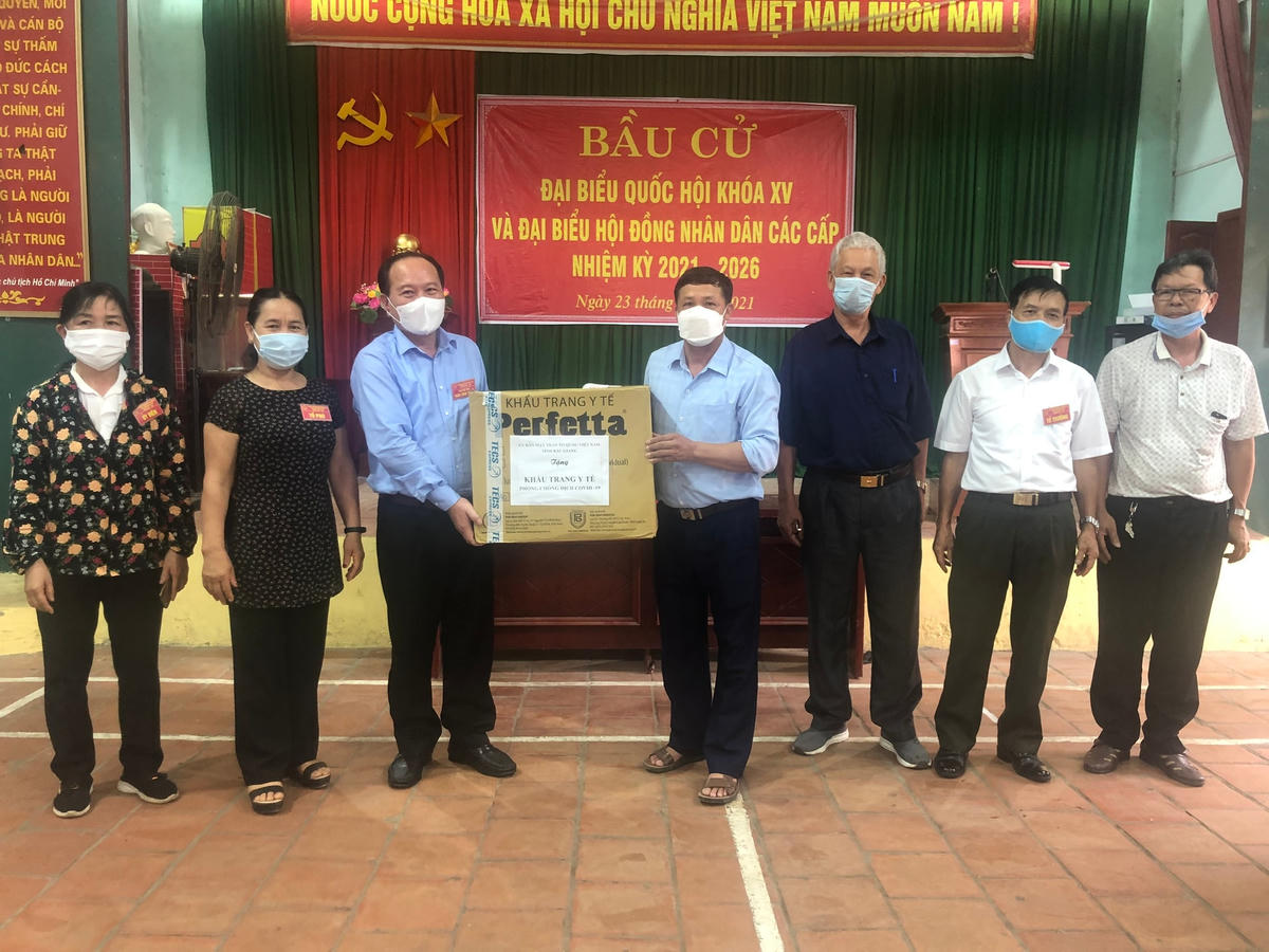 Mặt trận Bắc Giang giám sát chặt chẽ quy trình bầu cử trong tâm dịch