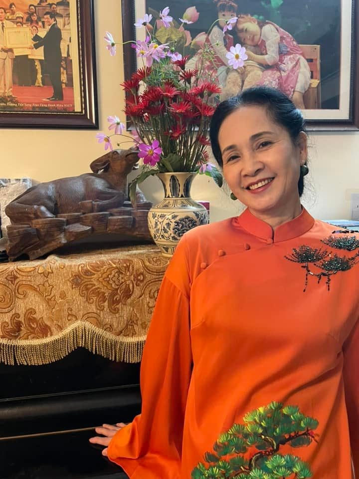 NSND Lan Hương tiếp tục hoạt động sôi nổi sau dự án "Sống chung với mẹ chồng".