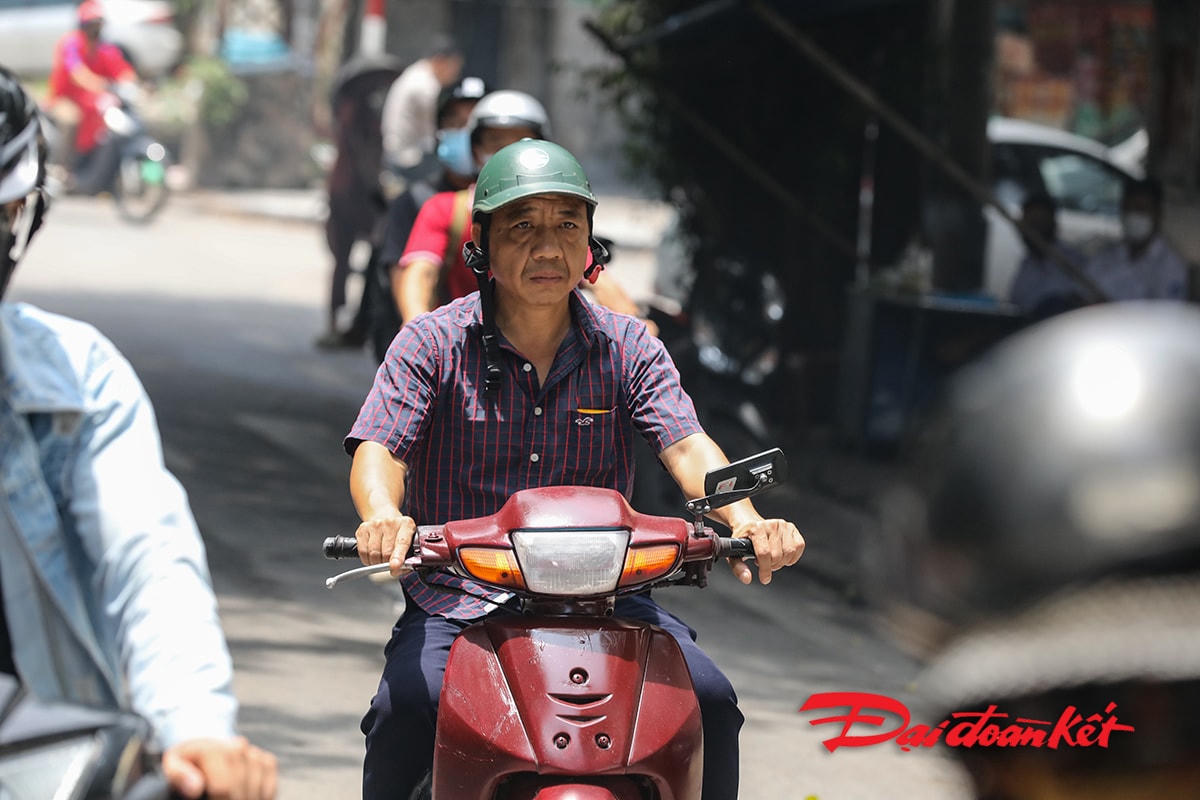 [ẢNH]Dịch bệnh lây nhiễm nhanh nhưng dân Thủ đô vẫn thờ ơ