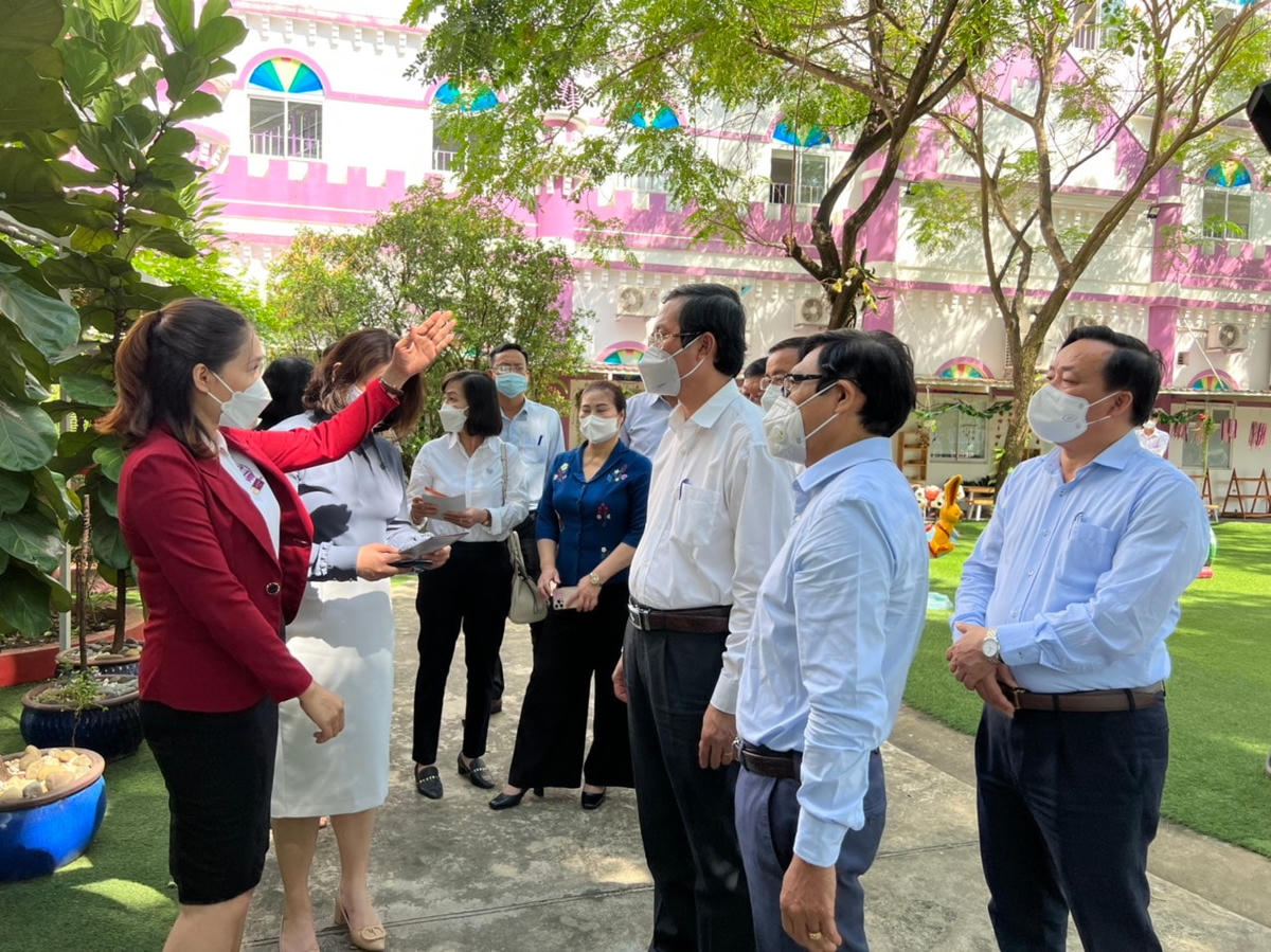 Mở cửa trường học: Bình tĩnh ứng phó với dịch bệnh