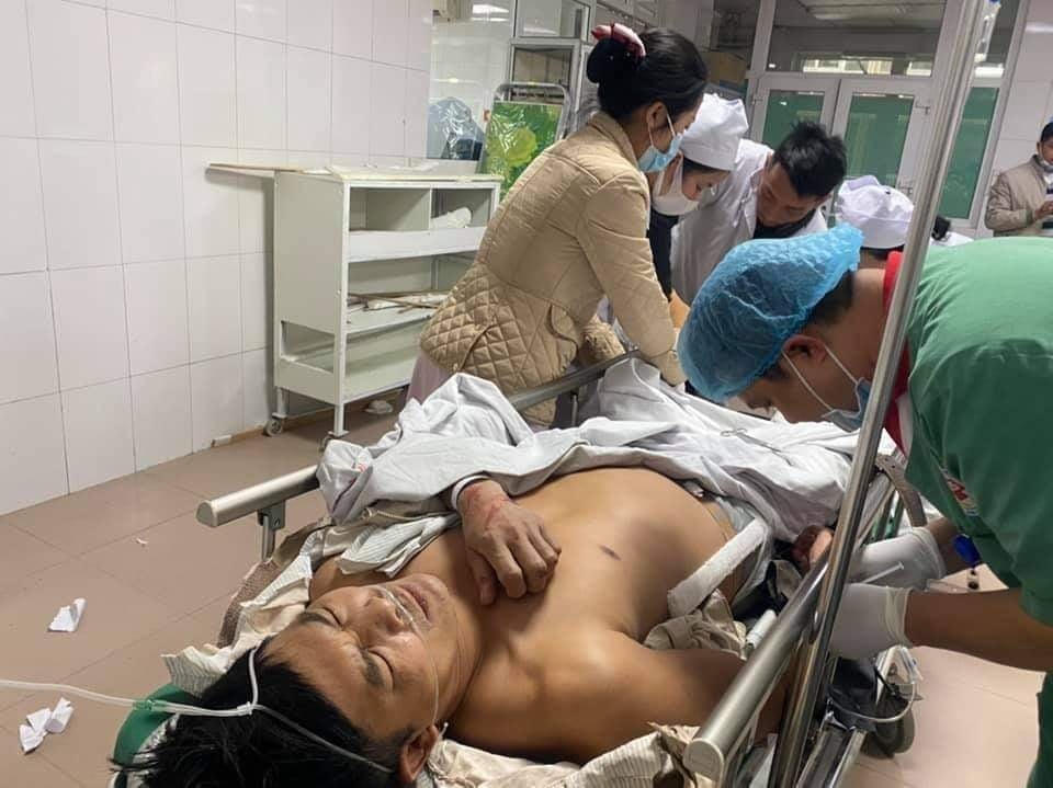 Nghệ An: Thang máy công trình Sở Tài chính bị đứt, nhiều công nhân bị thương